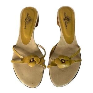Tommy Bahama Sandals Womens 8M Tan Leather Flower Relaxology Open Toe Summer